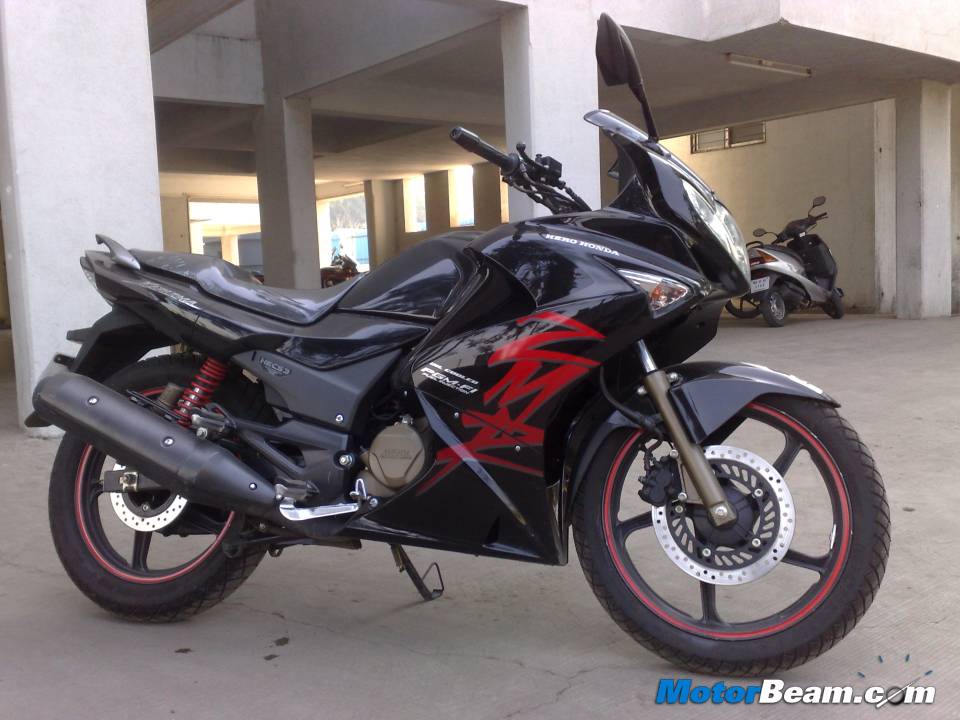 cbz xtreme 2015 vs pulsar 150 new model