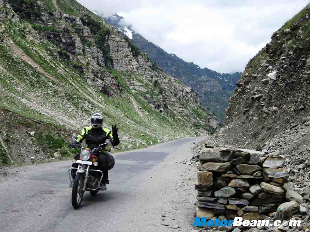 Himalayan Odyssey Keylong road