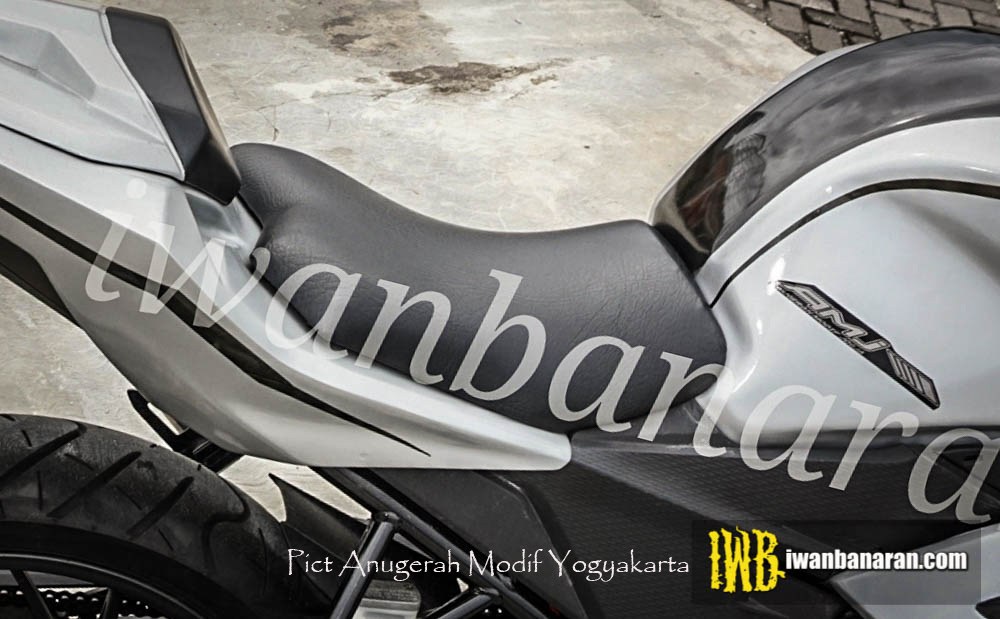 Honda CB150R Modified Seat