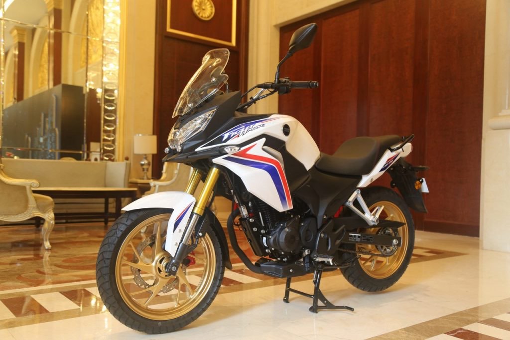 Honda CBF190X