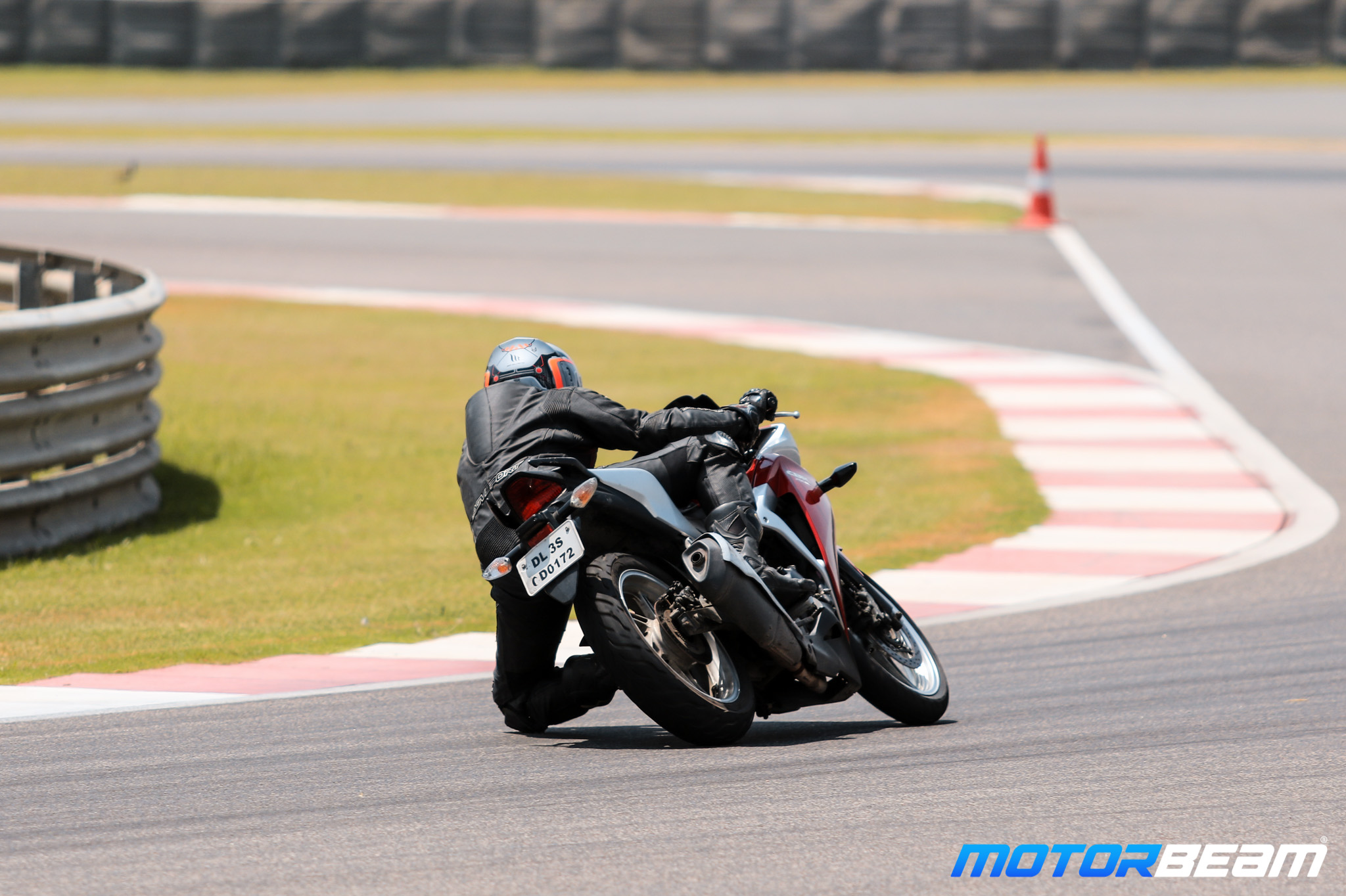 Honda CBR250R Track Experience-5