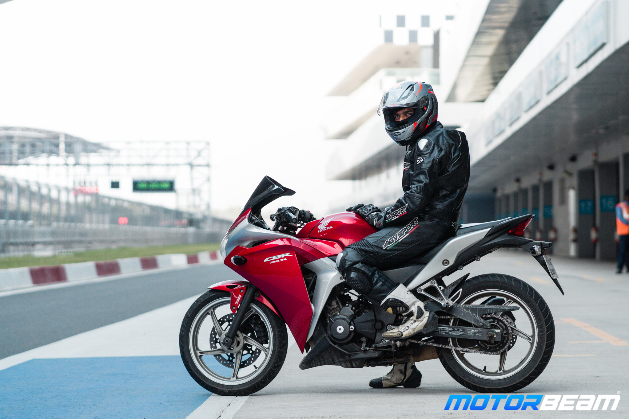 Honda CBR250R Track Experience-6