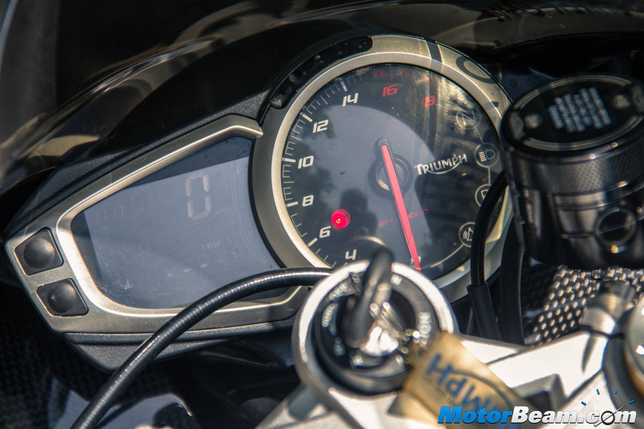 Honda CBR650F vs Triumph Daytona 675R
