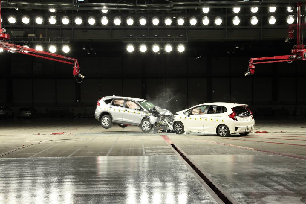 Honda CR-V vs Fit Crash