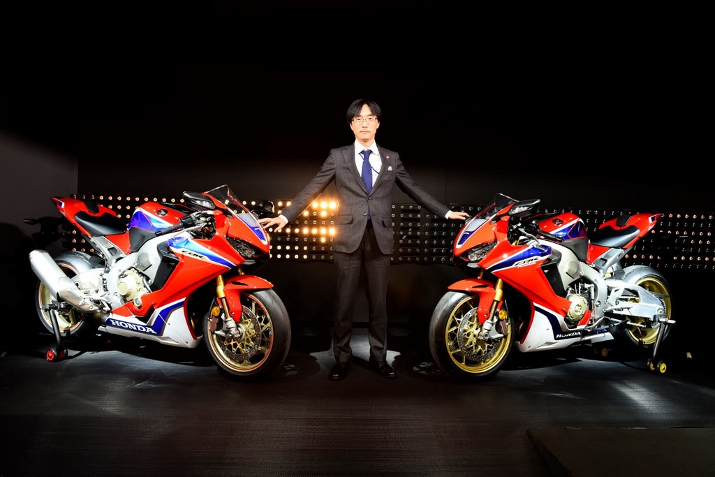 Honda Fireblade Bookings