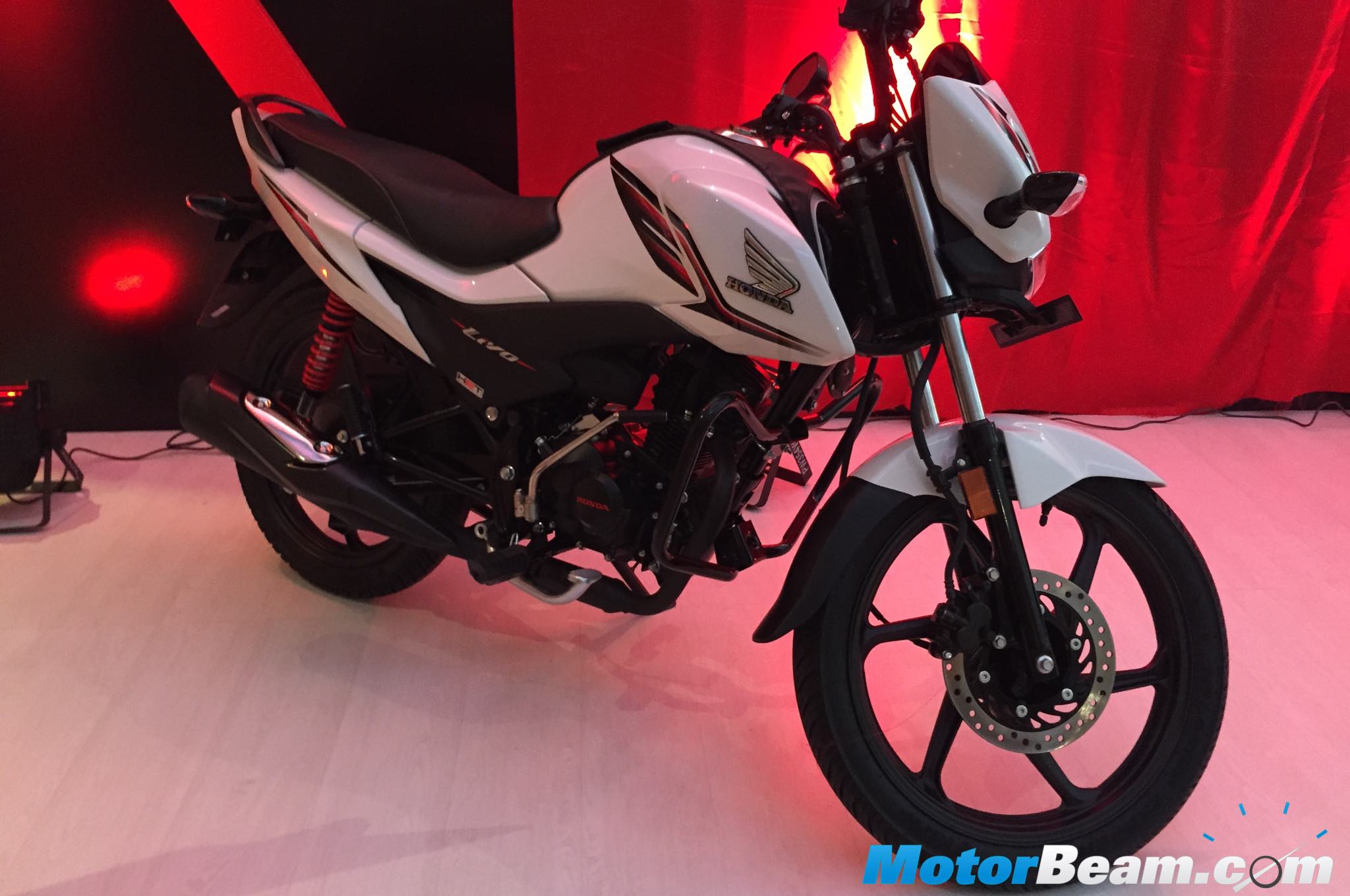 Honda Livo White