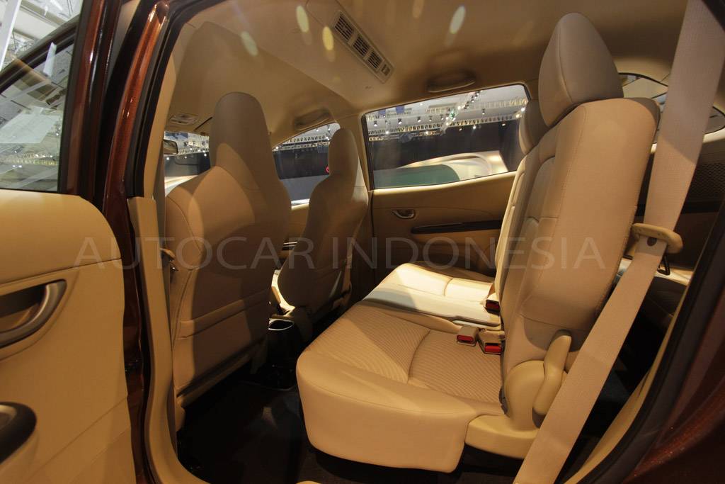 Honda Mobilio Interiors