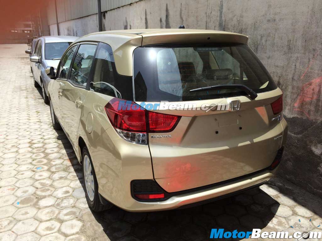 Honda Mobilio V Trim Spy Shot