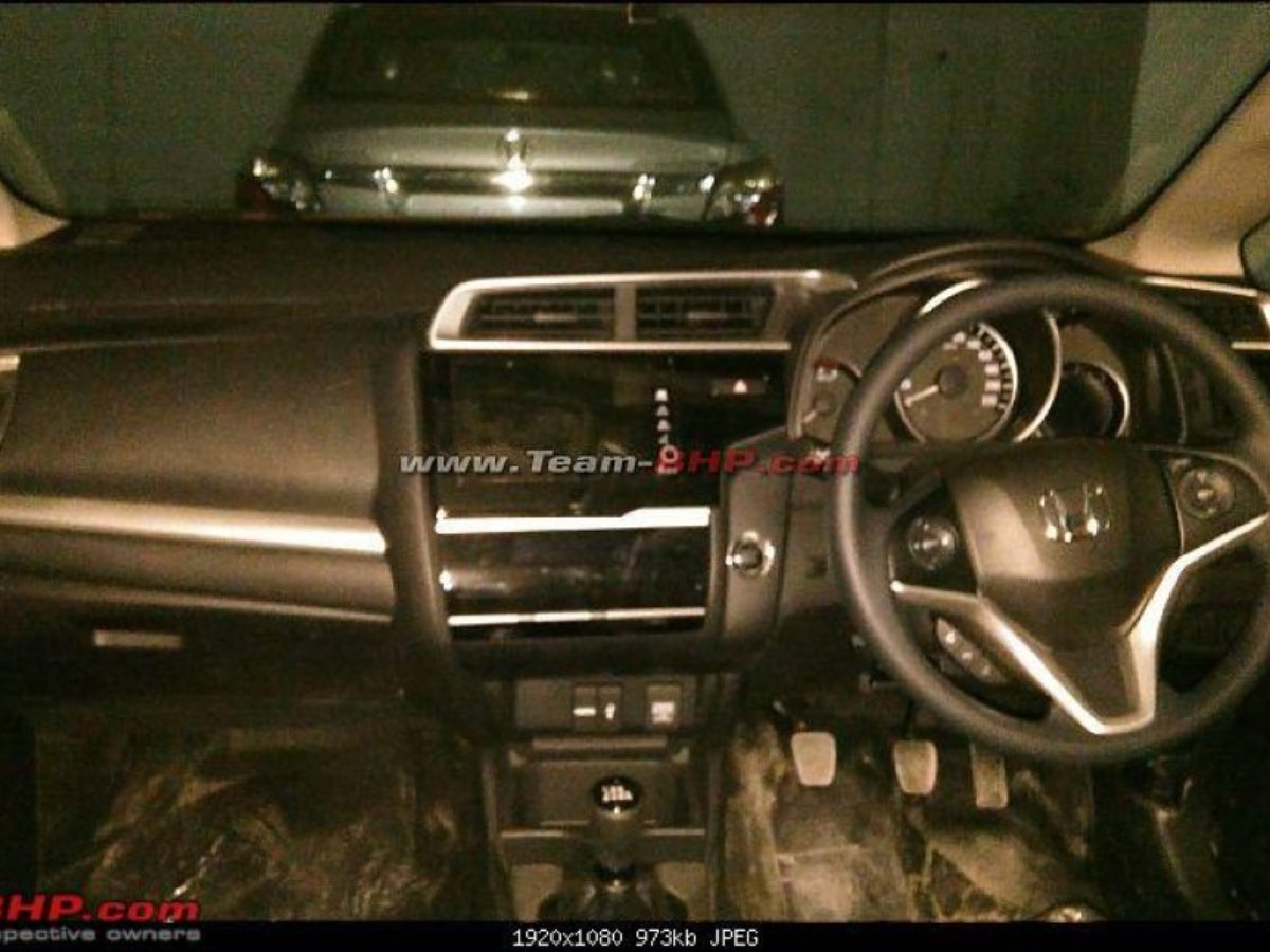 Honda Wr V Interior Images Leaked Gets Sunroof Motorbeam