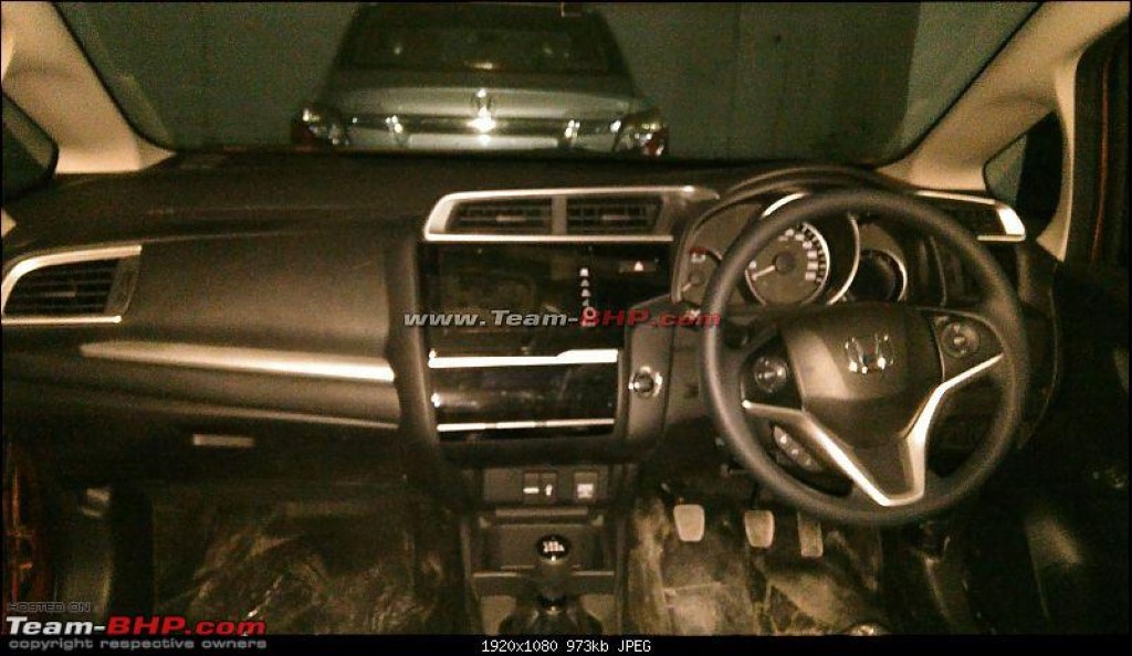 Honda Wr V Interior Images Leaked Gets Sunroof Motorbeam