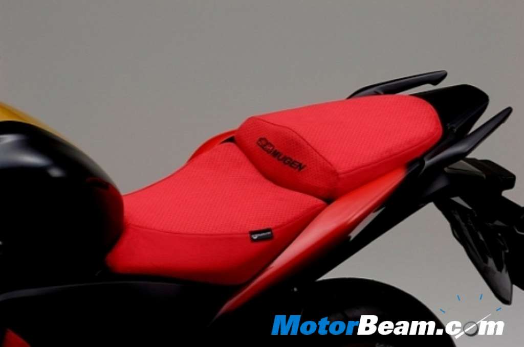 Honda_CBR250R_Mugen_Seat