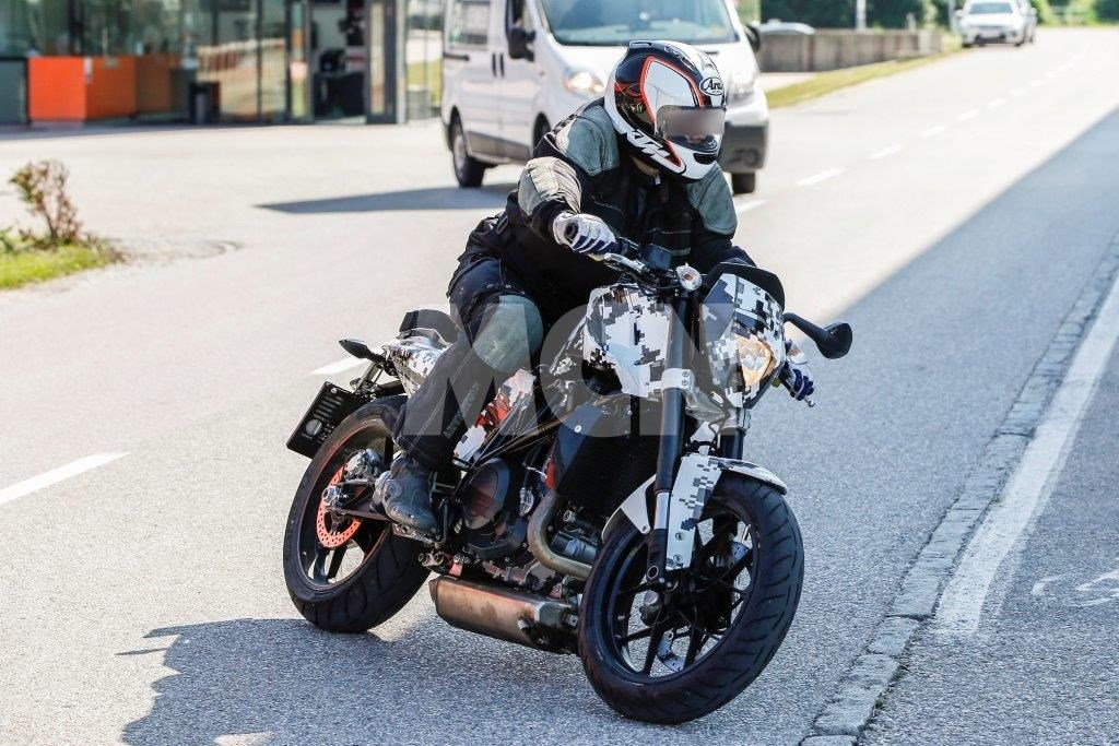 Husqvarna Cafe Racer Spy Shot