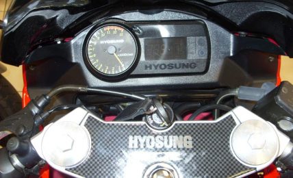 Hyosung_GTR250_Speedometer