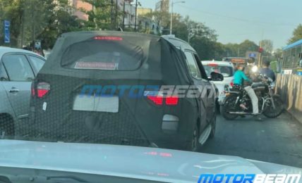 Hyundai Alcazar Spotted Pune