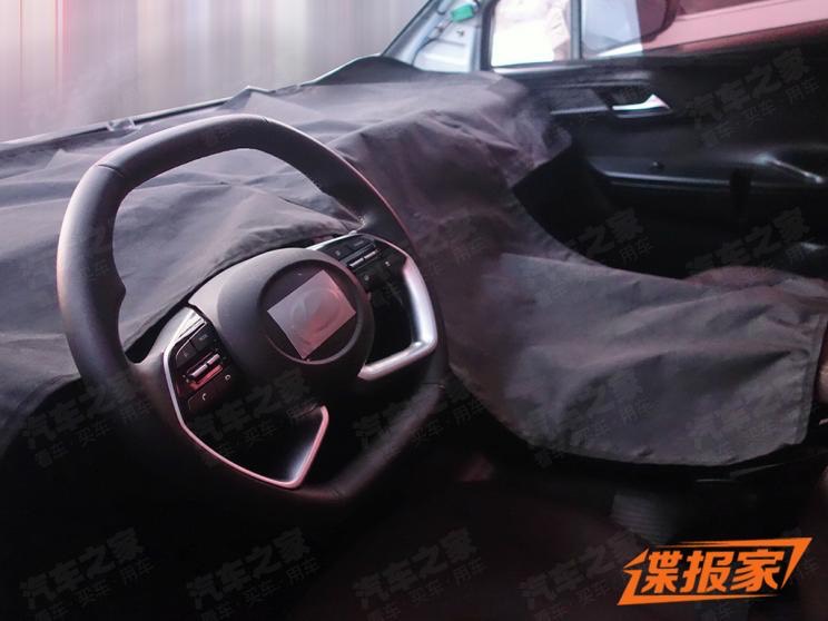 Hyundai Carnival MPV Interior