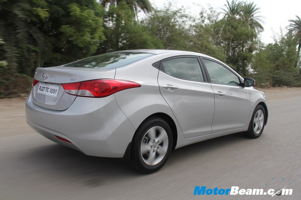 Hyundai-Elantra-Review (2) Hyundai Elantra Test Drive Review