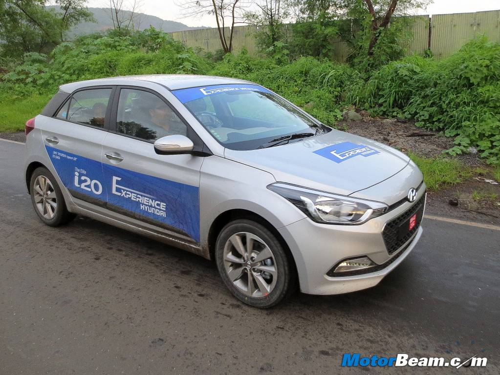 Hyundai Elite i20 Handling