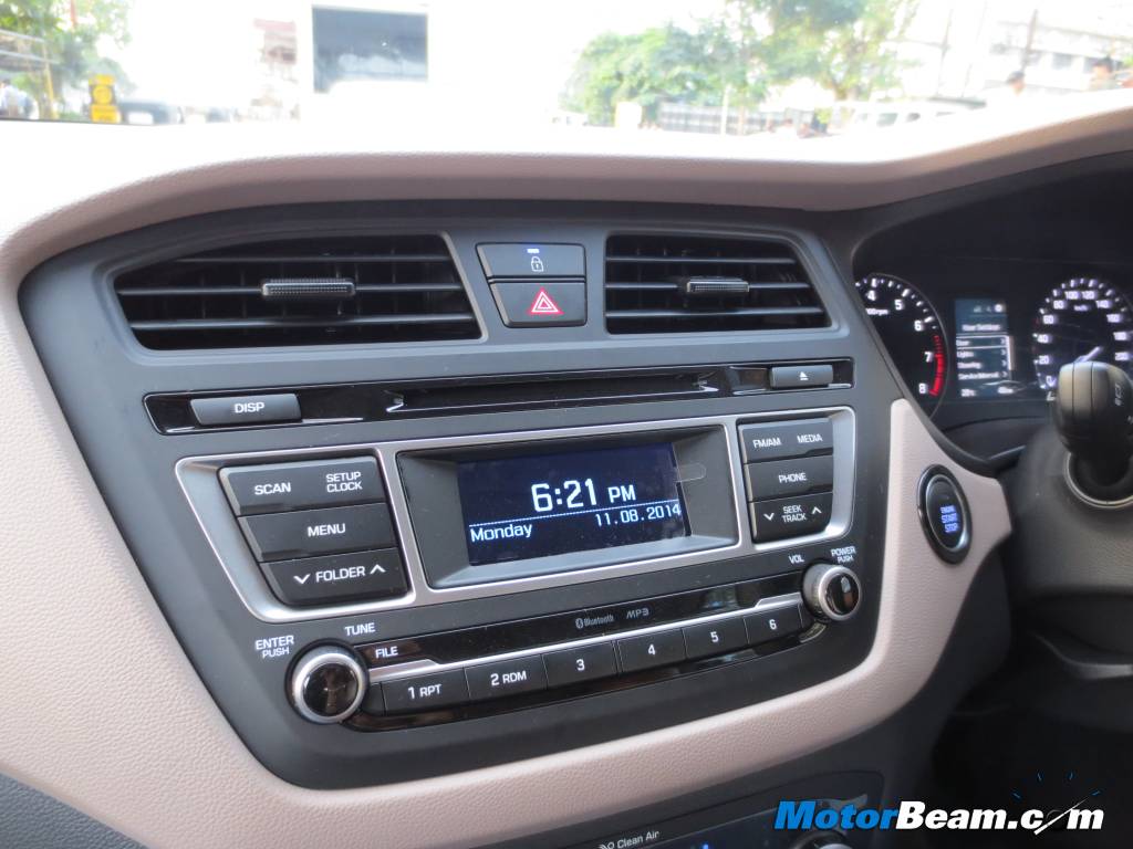 Hyundai Elite i20 Interior Review