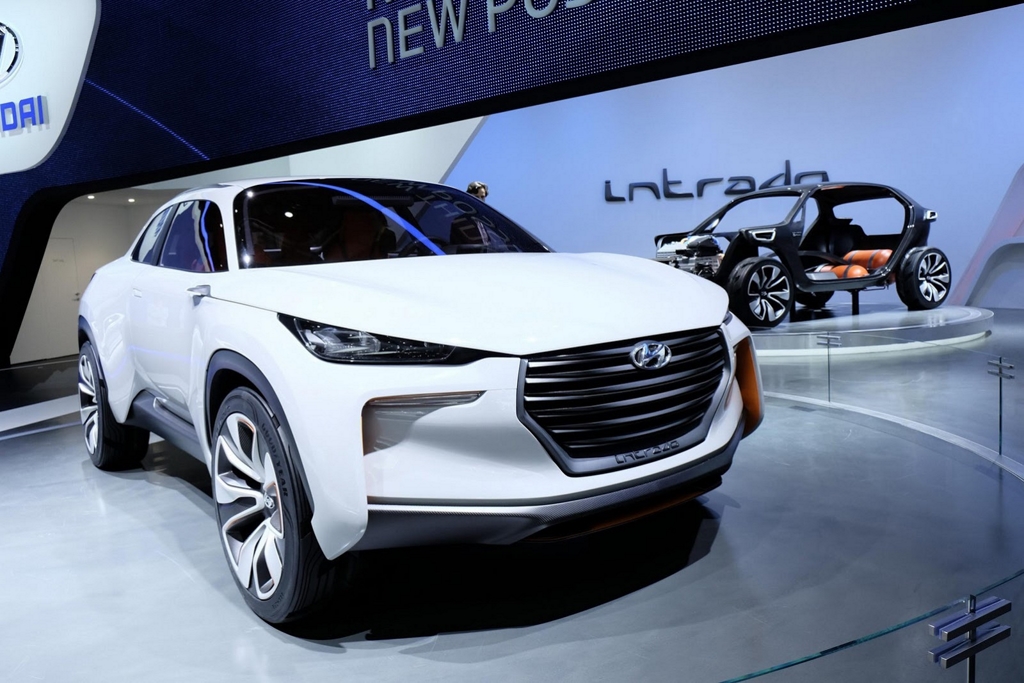 Hyundai Intrado Concept Front