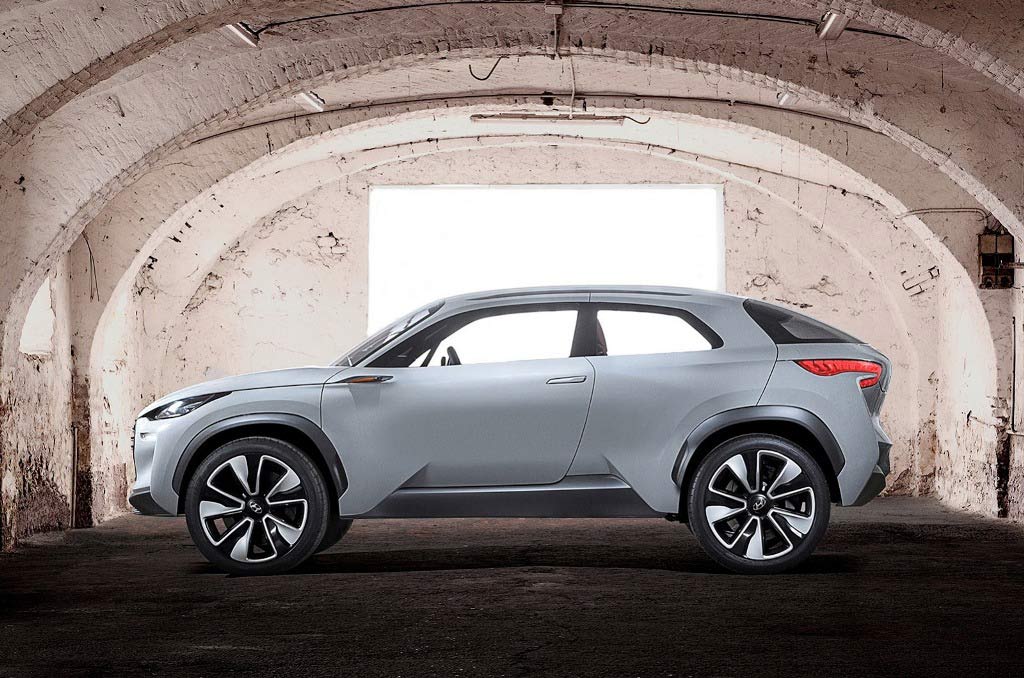 Hyundai Intrado SUV Concept Side