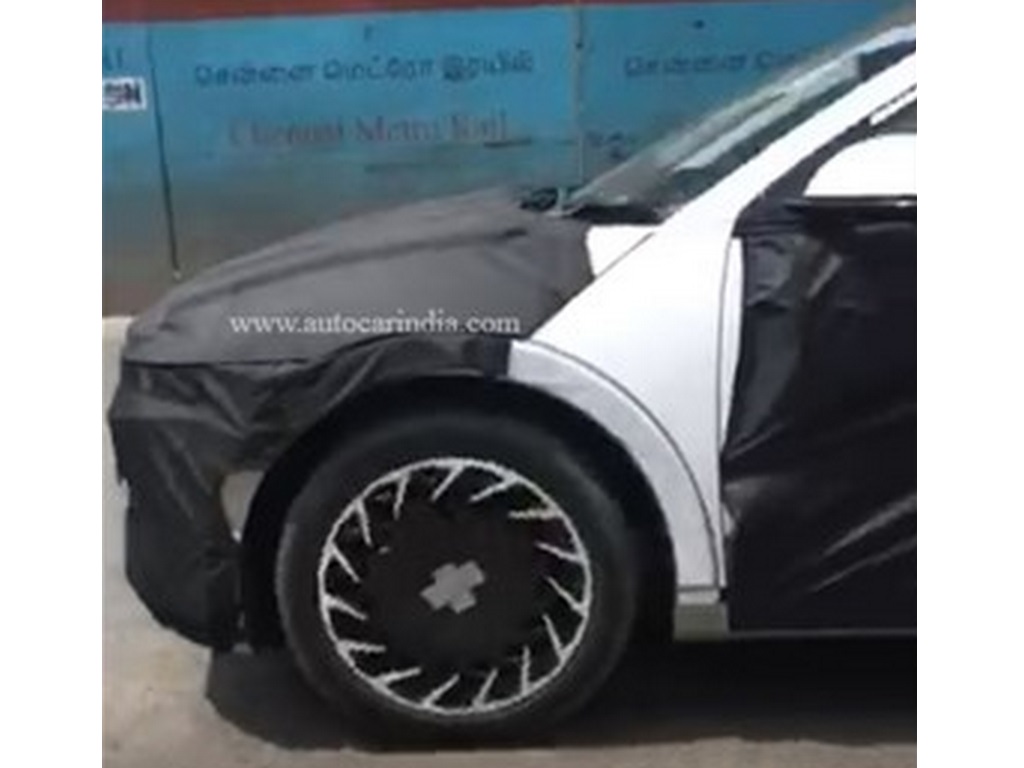 Hyundai Ioniq 5 Spied Side