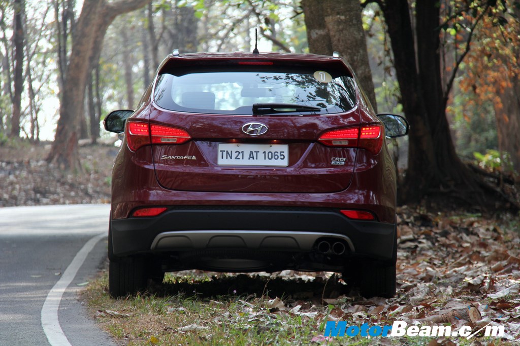Hyundai Santa Fe Rear Profile