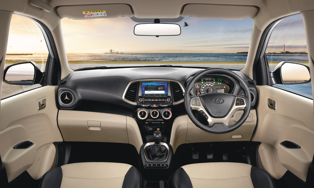 Hyundai Santro Interiors