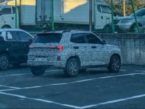 Hyundai Venue Facelift Spied