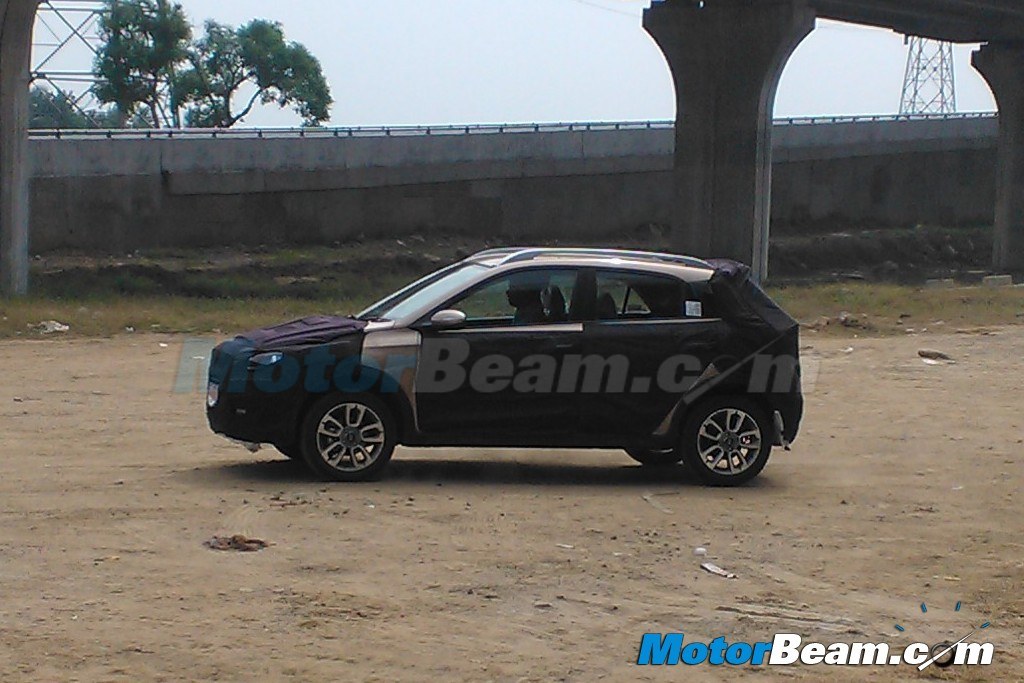Hyundai i20 Cross Spied Ground Clearance