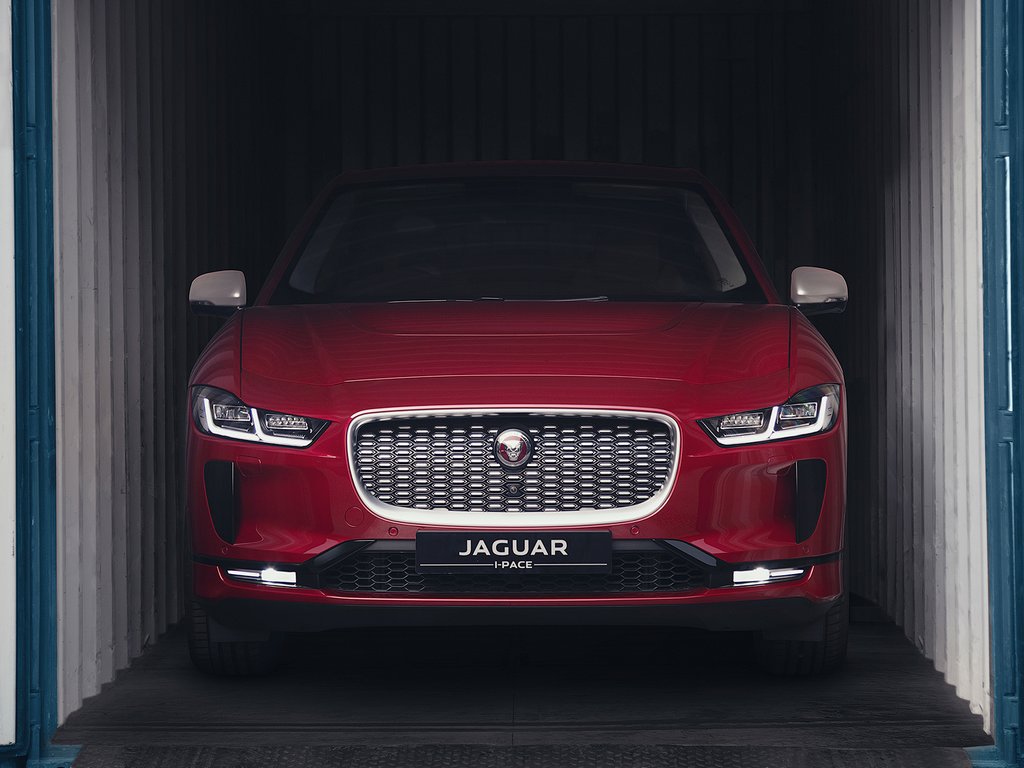 Jaguar I-Pace Front