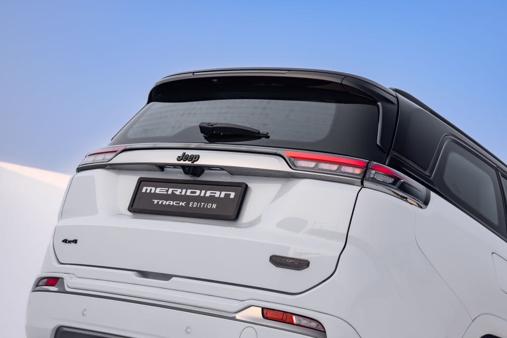 Jeep Meridian Track Edition Rear