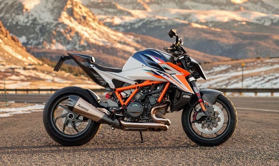 KTM 1390 Super Duke RR 7