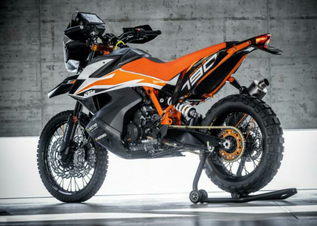 KTM 790 ADVENTURE R Prototype EICMA