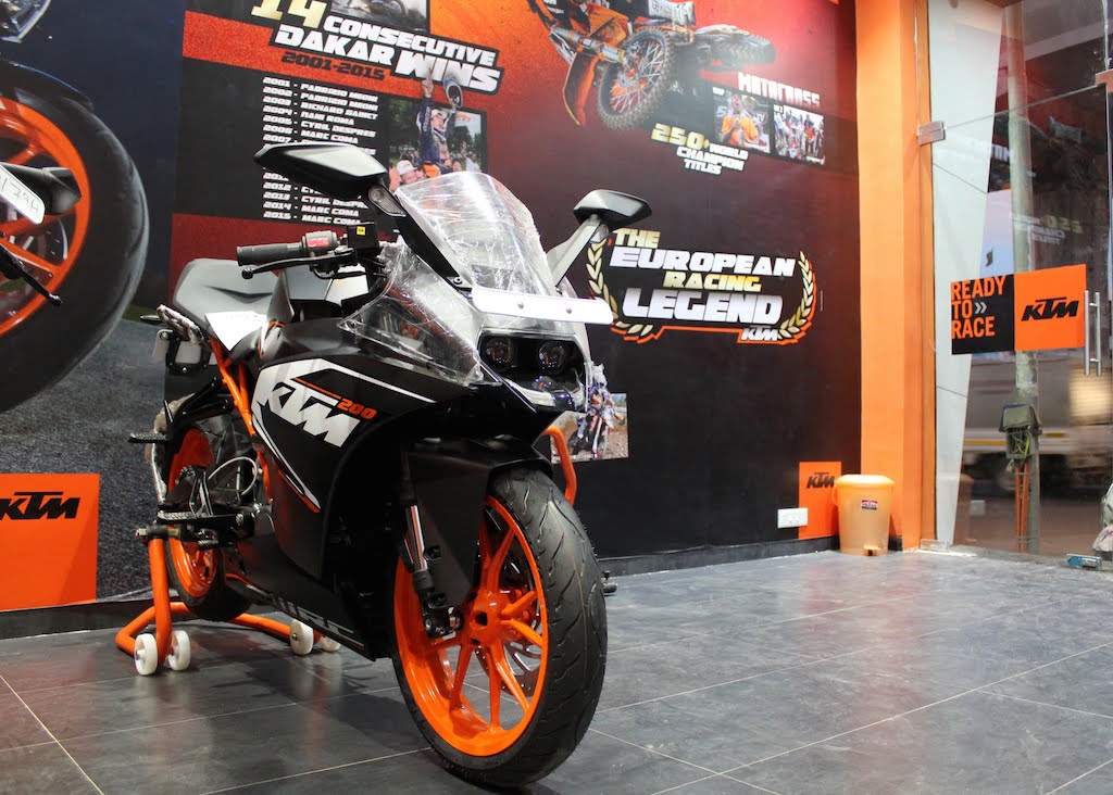 KTM Andheri Dealership RC 200