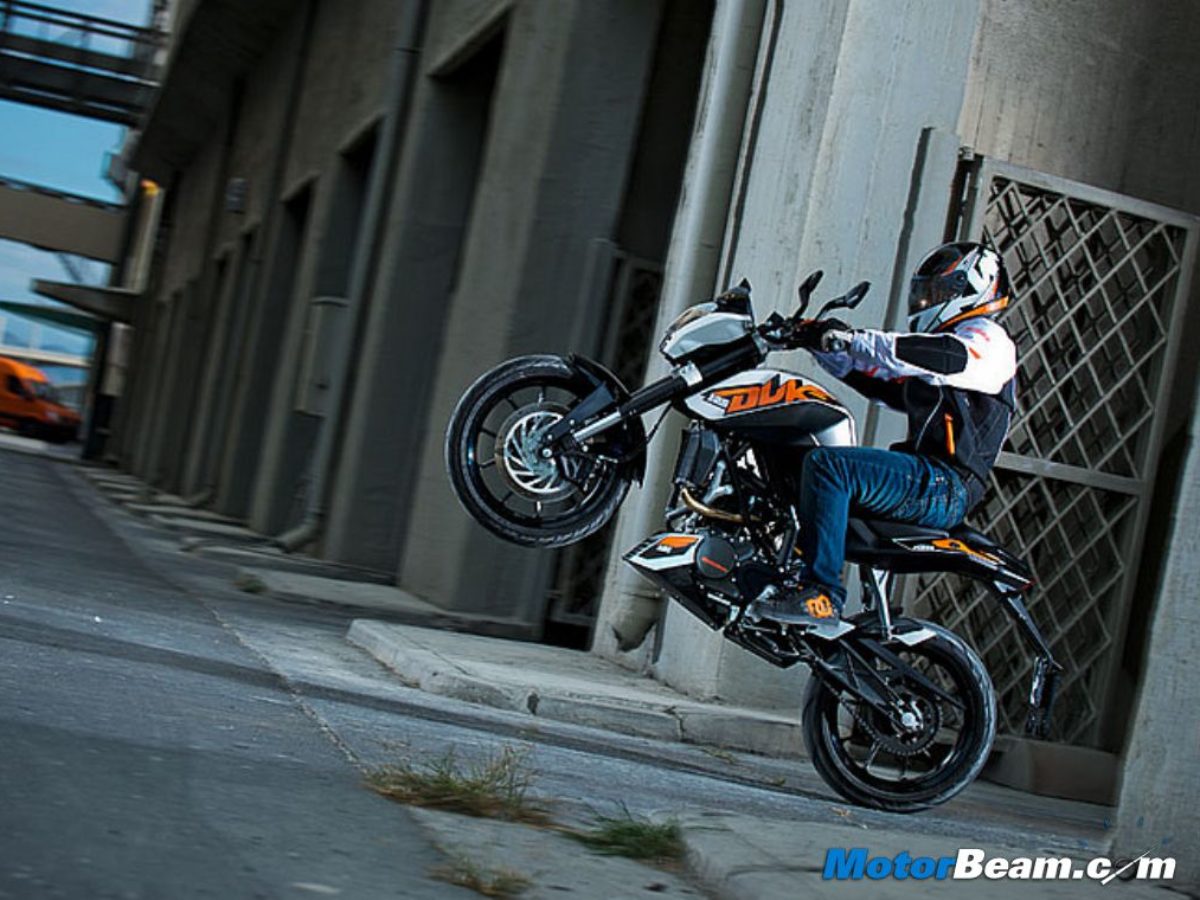 KTM Duke 125 and Duke 200 Get ABS For 2013