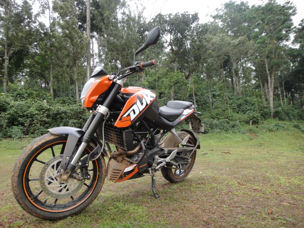 KTM Duke 200 Gets Minor Updates For 2015MY