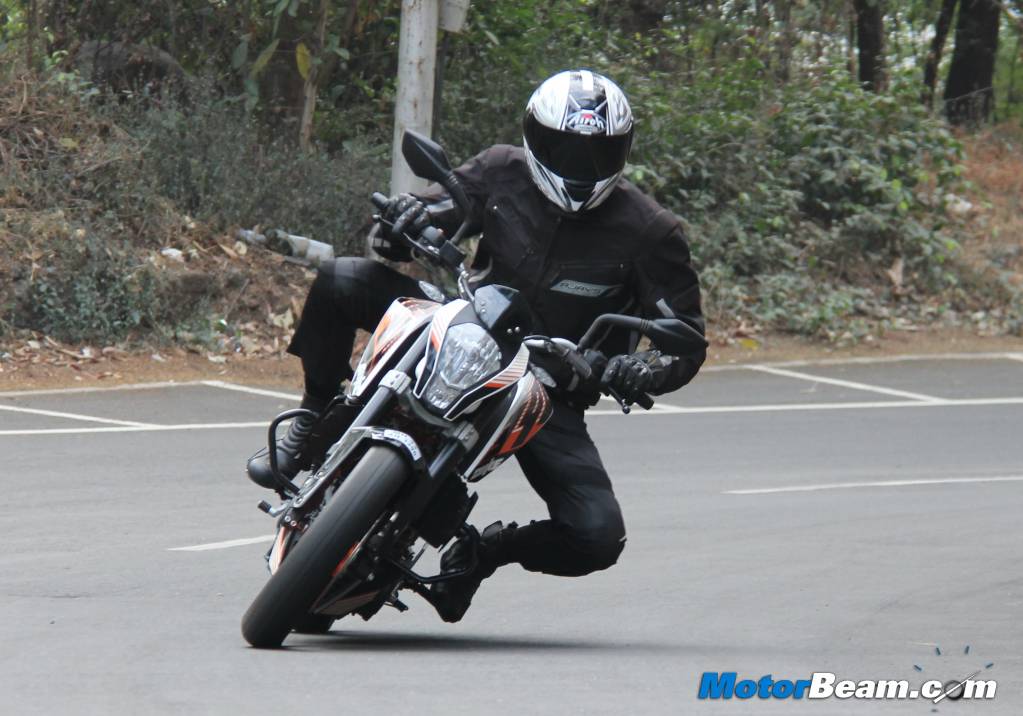 KTM Duke 390 Cornering