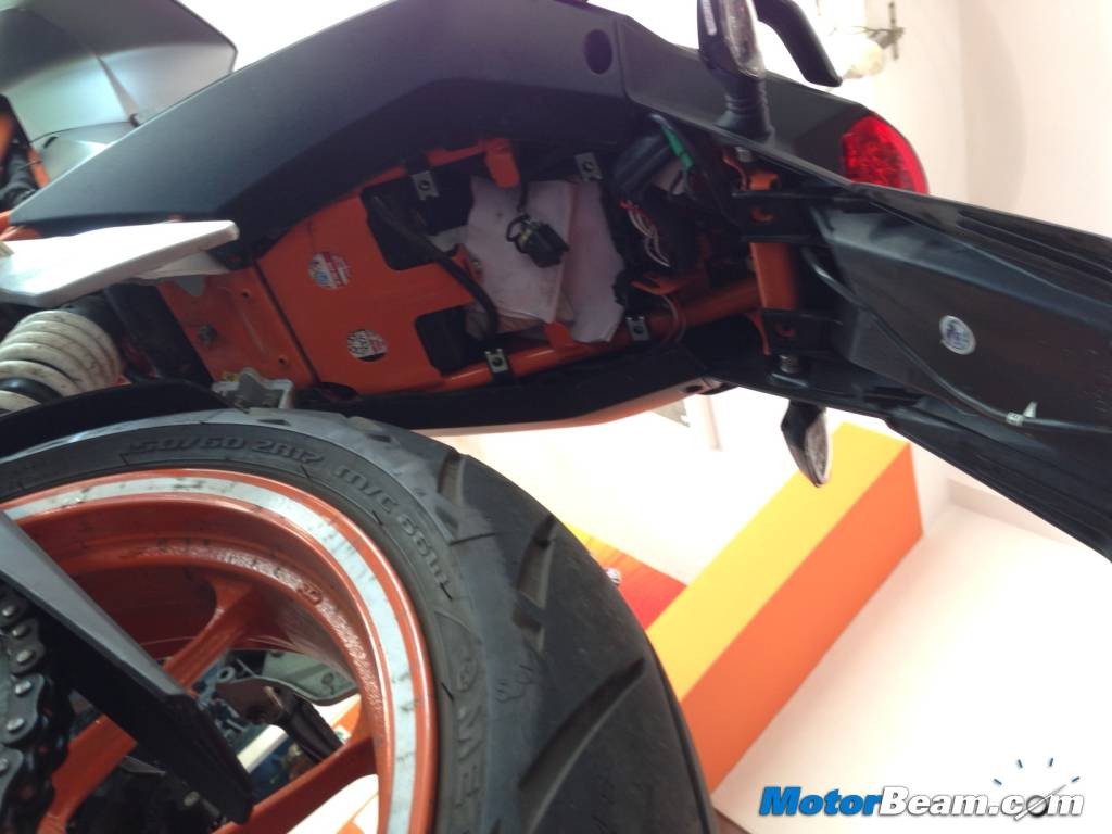 KTM Duke 390 Mudguard Replacement