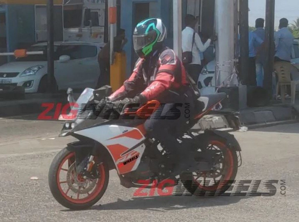KTM RC 125 Spotted