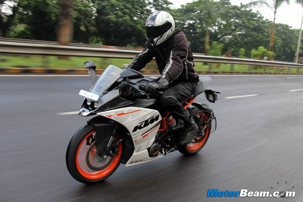 KTM RC 390 Road Test