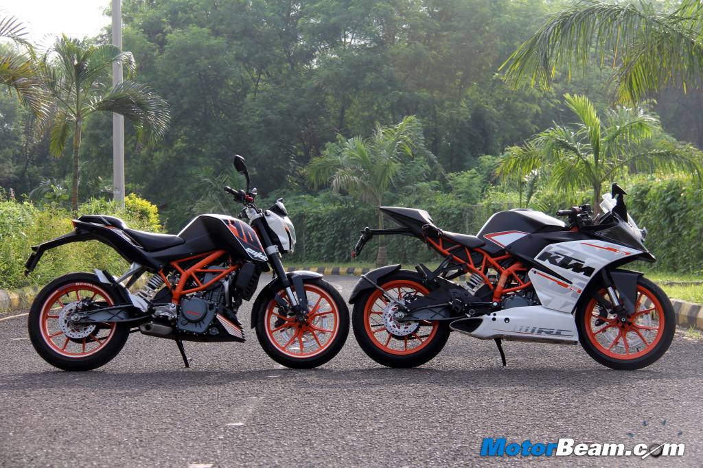 KTM RC 390 vs Duke 390 Handling