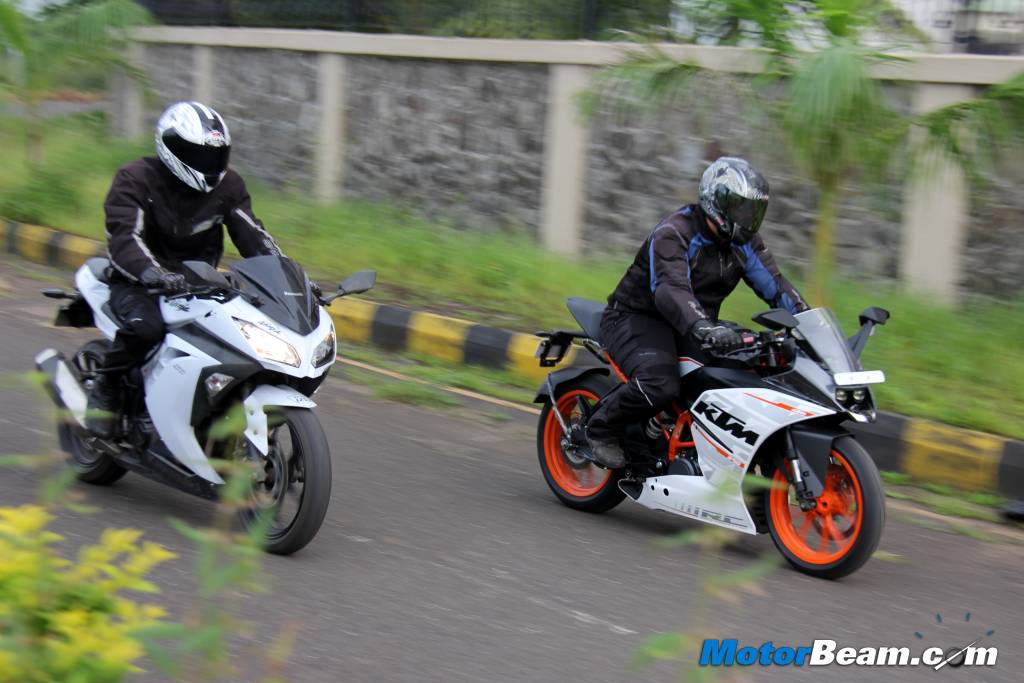 KTM RC vs Kawasaki Ninja 300 - Shootout