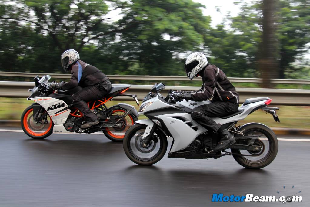 KTM RC 390 vs Kawasaki Ninja 300 Test Ride