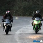 KTM RC 390 vs Kawasaki Ninja 300 Video