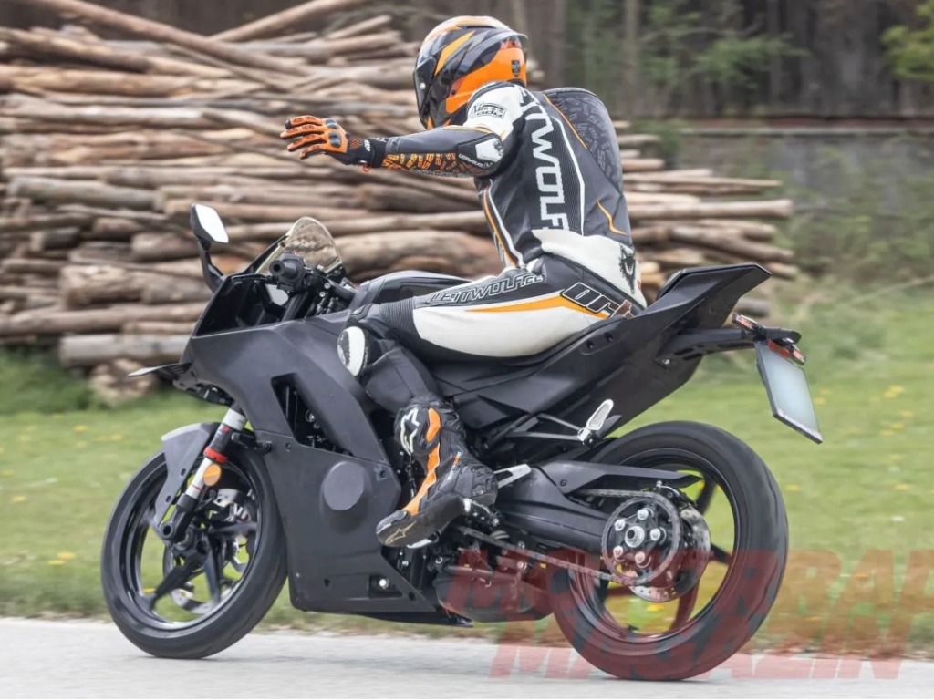 KTM RC 490 rear