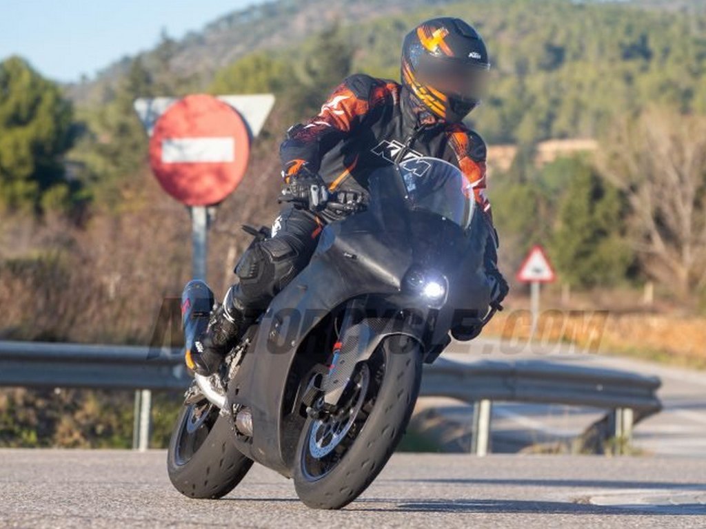 KTM RC 990 Spied Front