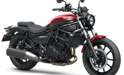 Kawasaki Eliminator 400 Plaza Edition front