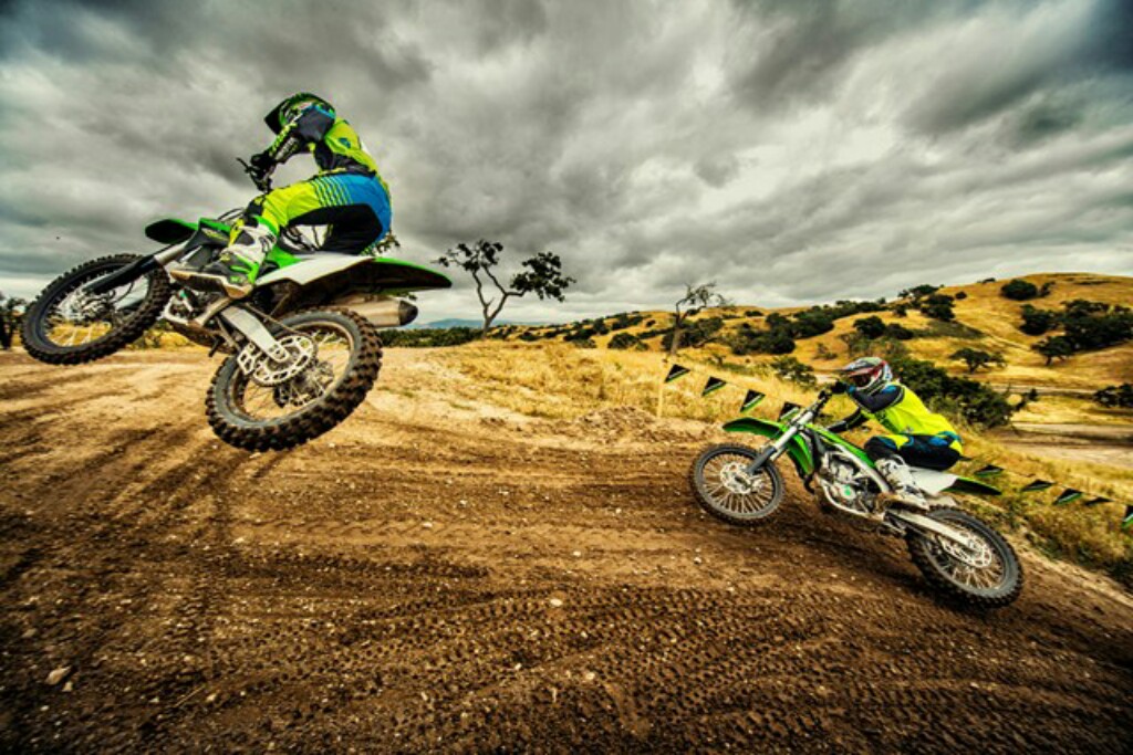 Kawasaki KX450F Dirt Bike Rear