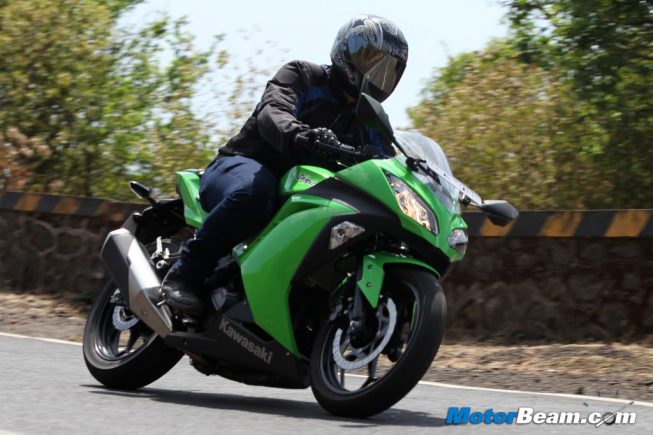 Kawasaki Ninja 300 Road Test