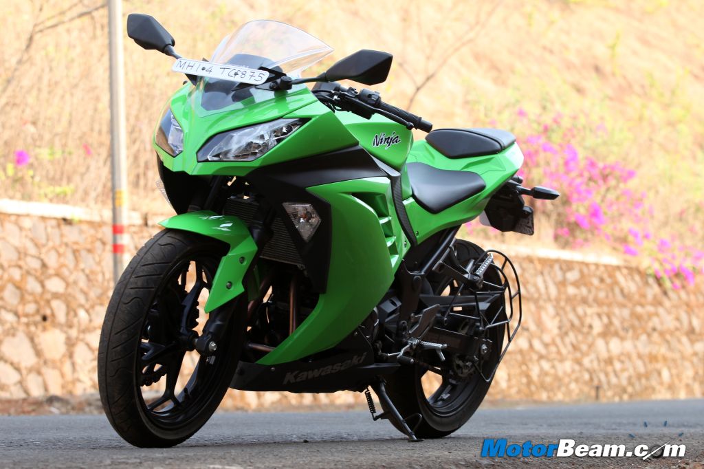 Kawasaki Ninja 300 Test Ride Review